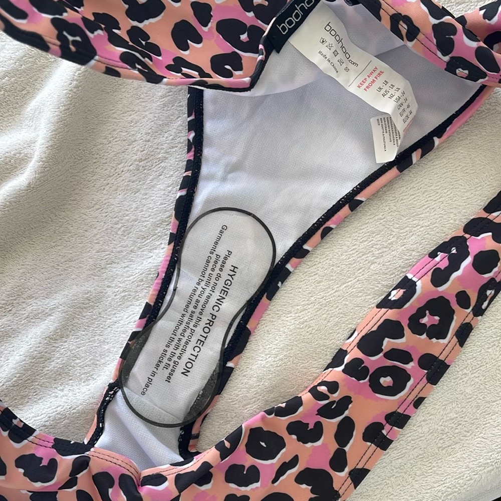 Leopard Print Two Piece Bikini - Picture 4 of 8